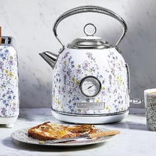 Wild Meadow 1.7L Dome Kettle